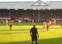 From Foreheads to Armpits, the Offside Rule Has Made Football Look Ridiculous From Foreheads to Armpits, the Offside Rule Has Made Football Look Ridiculous