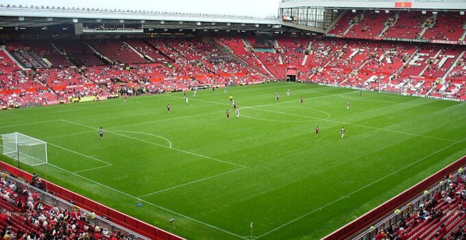 100 Football Quiz Questions and Answers (Easy to Hard)