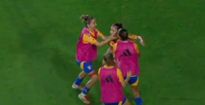 Lizbeth Ovalle and the Little Shrimp That Won a FIFA Award